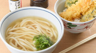 やりうどん - ハーフ天丼 レギュラーうどんセット