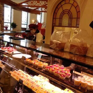 金山駅 愛知県 でおすすめの美味しいケーキをご紹介 食べログ 金山駅 愛知県 でおすすめの美味しいケーキをご紹介 食べログ