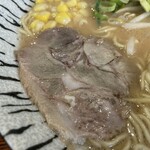 味華 - 少し赤身の残るチャーシュー