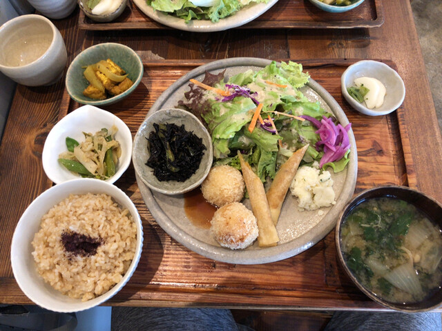 やさいとお酒 ひだまりカフェ Hidamari カフェ 蒲田 自然食 食べログ