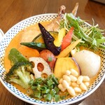 Rojiura Curry SAMURAI. 吉祥寺店 - チキンと一日分の野菜20品目　ココナッツスープ