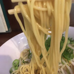 Kachou Fuugetsu - 中程度の太さのストレート麺で、もちっと