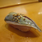 小判寿司 - アジの酢締め