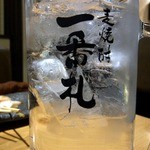 焼鳥・元気 - さあ、黒キリで乾杯です。
      ぷふぁ～、旨い！！
      どんどん、どんどん、飲んで、空っぽになっちゃいました。
      キープが出来るんだけど、当日に無くなっちゃいましたよ。