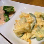 焼鳥・元気 - その後に来た人の分です。
      こちらは、お勧めのジャガポテです。
      このジャガポテが美味しいんですよね。