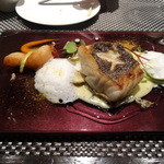 レストラン バカール - 魚料理はスズキ