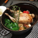 レストラン バカール - ブルターニュ産うずらに麦を詰めた丸ごとロースト　ポルト酒薫るソース