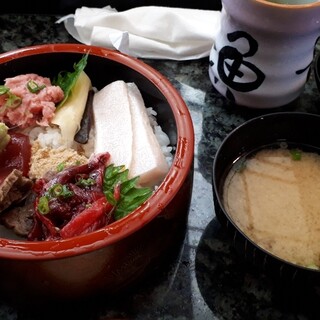 三崎フィッシャリーナ ウォーフ うらり周辺でおすすめのグルメ情報をご紹介 食べログ 三崎フィッシャリーナ ウォーフ うらり周辺でおすすめのグルメ情報をご紹介 食べログ