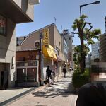 ラーメン二郎 - AM9:30到着で5名待ち！