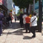 ラーメン二郎 - 帰る頃には隣の交差点まで行列～(^^ゞ