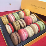 ピエール・エルメ・パリ 日本橋三越店 - 