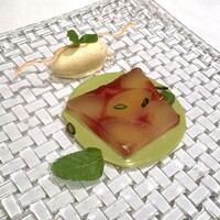 レザンファン ギャテ - 白桃と木苺のテリーヌ