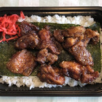 Kushiyaki Yakiton Tongarashi - から揚げ弁当