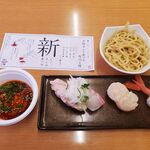 スシロー - 名物タレで食べる寿司4種(〆の麺付き)