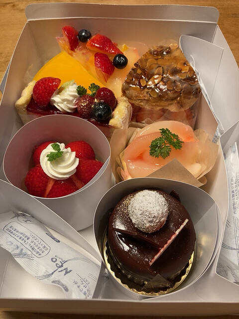 モーツァルト シュロスガッセ モーツアルト 県庁通り ケーキ 食べログ モーツァルト シュロスガッセ モーツアルト 県庁通り ケーキ 食べログ
