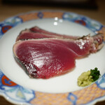 東麻布 天本 - 鰹の藁焼き