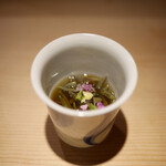 東麻布 天本 - 蓴菜