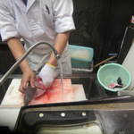 きときと - フグを捌いてる様子を撮らせて頂きました。