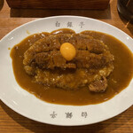 カレー専門店 白銀亭  イトゥビル店 - トンカツカレー