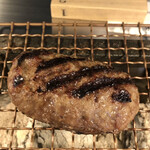 挽肉と米 - 炭火焼き挽肉90g