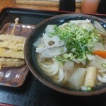 うどん市場 めんくい - 野菜うどん（大）＆ごぼうの天ぷら