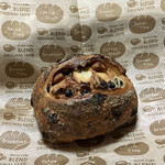 パンやきどころ RIKI - マカダミアンショコラ ¥250