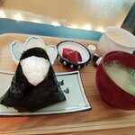 喫茶喫酒 六花 - 朝むすびセット480円