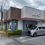 ケンタッキーフライドチキン - 駐車場は裏側