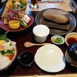 Genji Souhonten - 石焼ステーキと海鮮丼　1800円