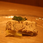 RISTORANTE IL NODO - セミフレッド 畑の蕗の薹 塩 フキのマチェドニアアップ