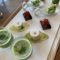 ザ タヴァン グリル＆ラウンジ - 