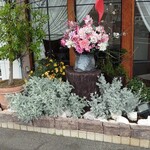 ベルエキップ - お店前