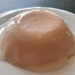 ベルエキップ - 始まりの一皿
      明太子のブランマンジェ