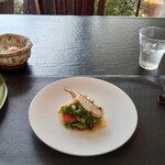 ベルエキップ - お魚メイン
      刺し身用のスズキのポワレ