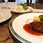 清藤 - ④肉料理→牛ヒレステーキとサラダ