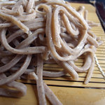 蕎麦仁 - 田舎そばには、しっかりと星が入っている