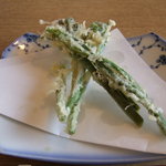 山のそば屋 須川 - 天ぷら単品（わらび、あいこ）