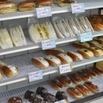 ベーカリーハウス　ヤジマ - サンドイッチや総菜パン