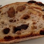 しぜんこうぼのぱんや きなり - パンフェスで購入 ほしぶどうぱん断面