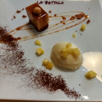 ラ・ベットラ・ダ・オチアイ ナゴヤ - コーヒーとデザート、パンもセット