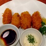 Kaisen Izakaya Hamayaki Ryouri Oogaki - 小ぶりな牡蠣フライが4個。美味しかったです。