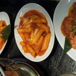 ホルモン焼肉 縁 池袋店 - チーズトッポギ