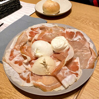 オービカ モッツァレラバー 横浜店 - 