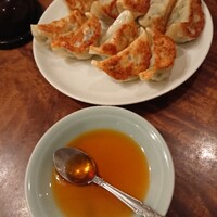 廣東飯店 - 焼餃子