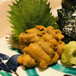 旬味 泰平 - 「若狭生ウニ刺身」濃厚で最後に舌に残る微かな苦味が良いです〜。