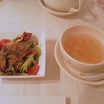 桃谷樓  - ランチのサラダとスープ