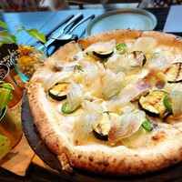 800°DEGREES ARTISAN PIZZERIA - 