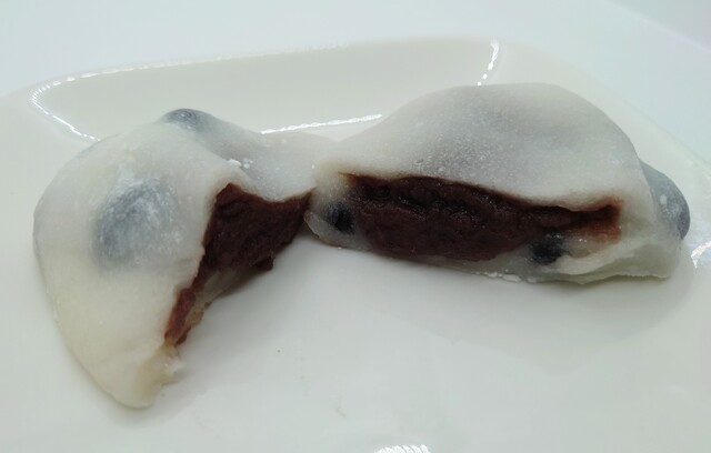 渡辺製菓 - 美瑛（大福）の写真