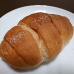 パン屋さん ねこのしっぽ - 塩ぱん(120円)