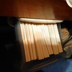 一条流がんこ総本家分家四谷荒木町 - 割箸はカウンター下にあります！